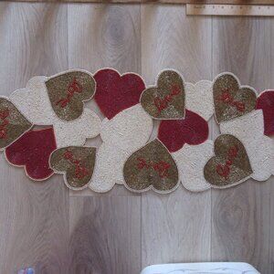 Table Runner - Beaded gold,red,cream hearts - Isaac Mizrahi New York Beautiful